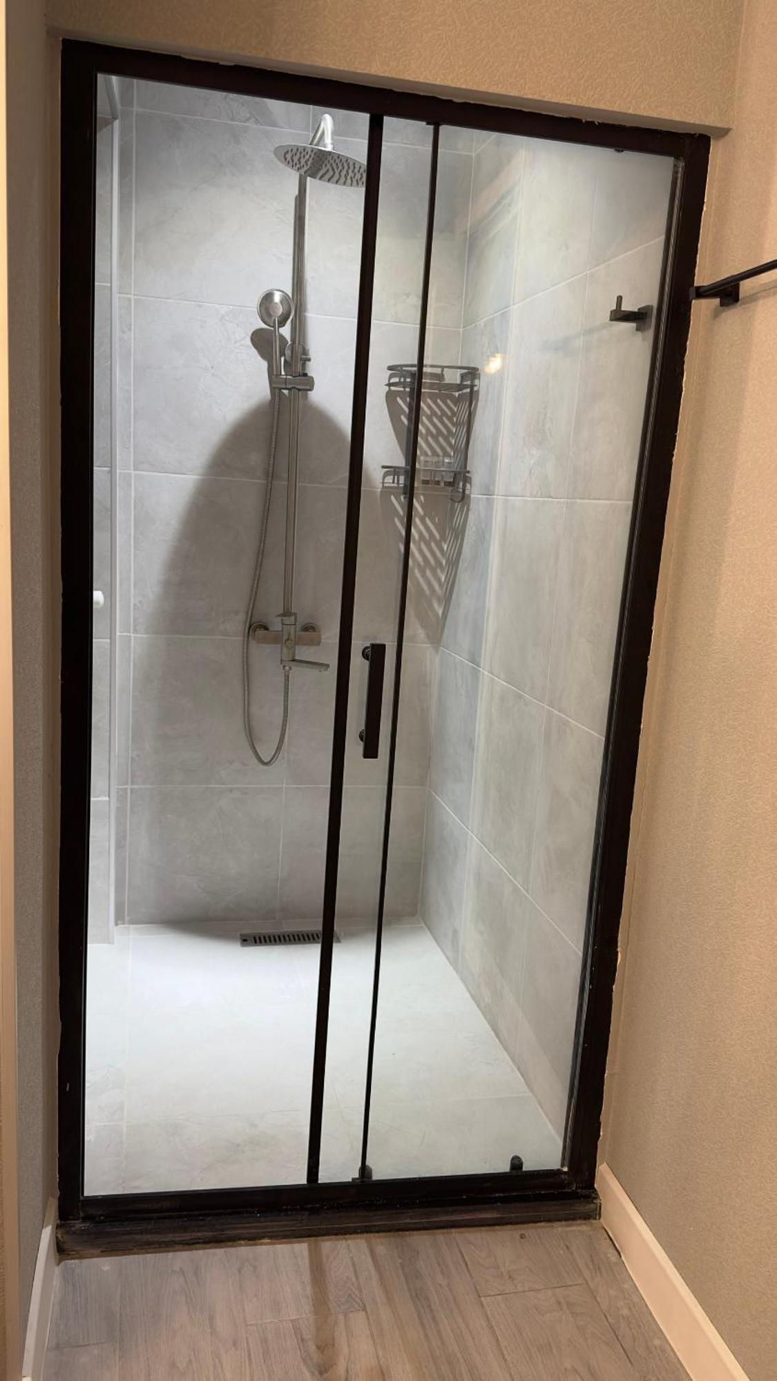 Hotel Ticiani 13 Kutaiszi Szoba fotó