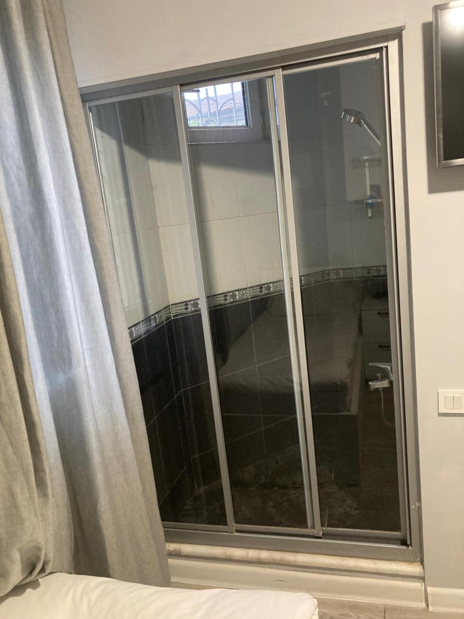 Hotel Ticiani 13 Kutaiszi Szoba fotó
