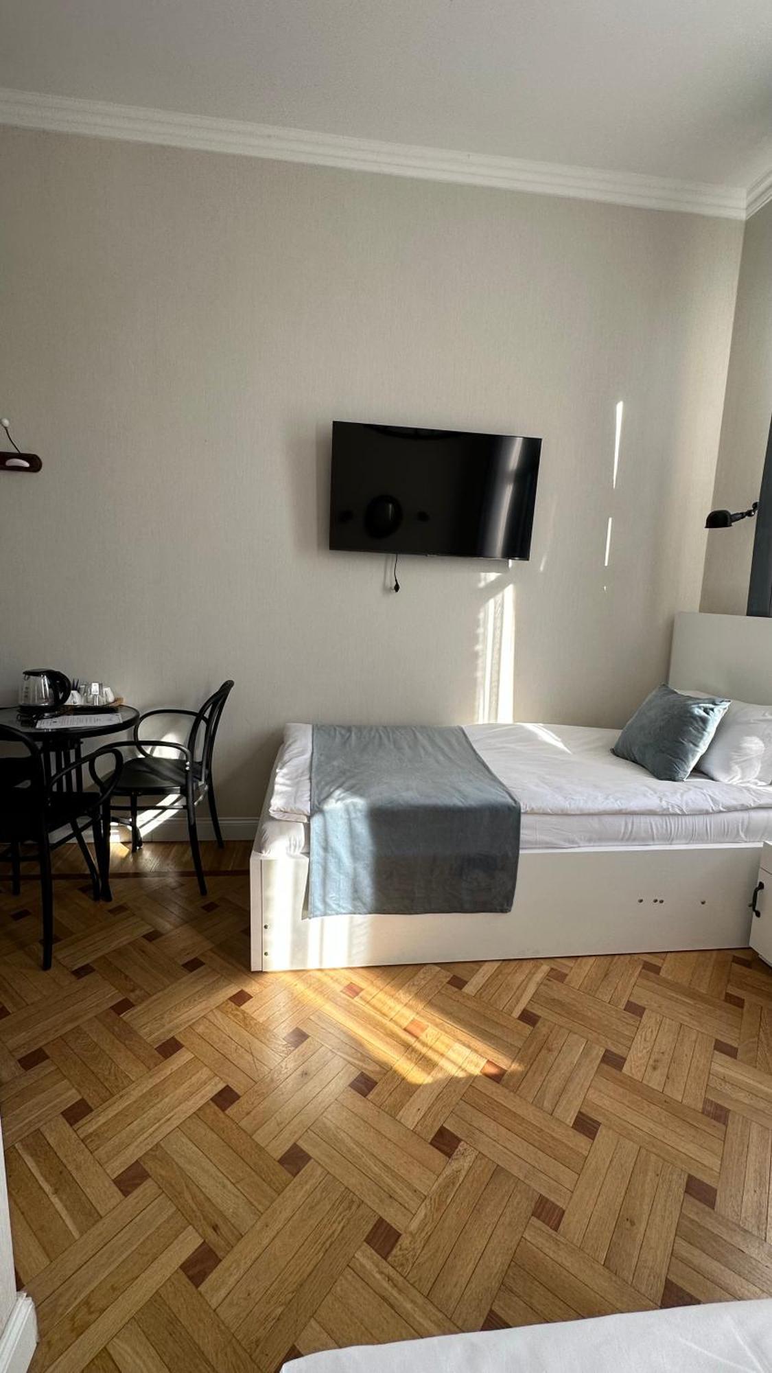 Hotel Ticiani 13 Kutaiszi Kültér fotó